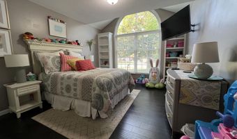 2499 Crestwood Dr, Adrian, MI 49221