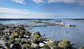 19 Cherry St, Newport, RI 02840