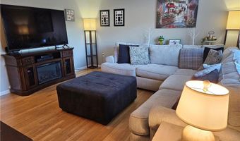 154 Bear Hill Rd 904, Cumberland, RI 02864
