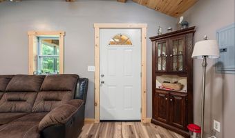14 JOHNS Rd, Augusta, WV 26704