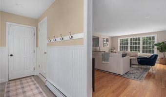 27 Christine Dr, Barrington, RI 02806