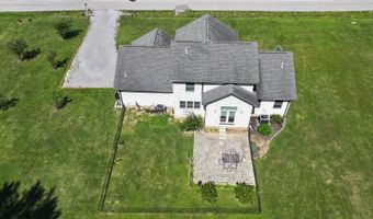 106 Flower Dr, Albion, IL 62806