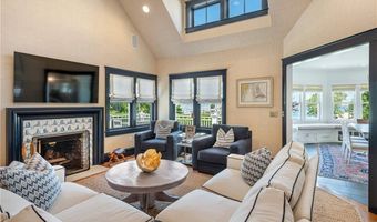 169 Wellington Ave, Newport, RI 02840