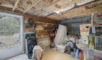 584 Blackrock Rd, Coventry, RI 02816