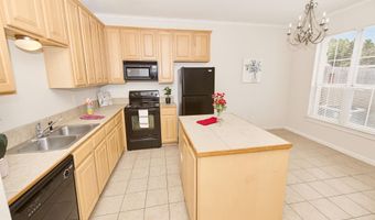 4000 Lake Beau Pre #14, Baton Rouge, LA 70820