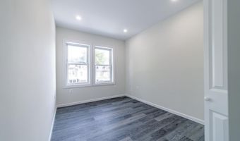 917 EMERSON St NW, Washington, DC 20011