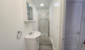 112 N. State St, Athens, WV 24712