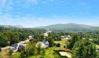 5 Greenhouse Ln, Bradford, NH 03221