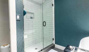 1631 MONTELLO Ave NE Ph1, Washington, DC 20002