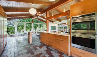 7460 Fair Oaks Dr, Amberley, OH 45237