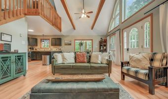 238 King Arthur Rd, Blakeslee, PA 18610