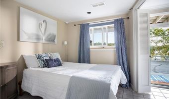 110 Rocky Hollow Rd, East Greenwich, RI 02818