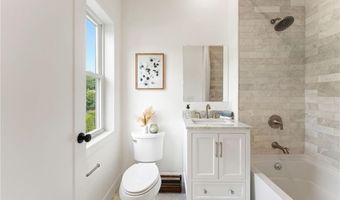 41 Burnett Rd, Warwick, RI 02889