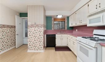 143 Hoffman Ave 109, Cranston, RI 02920
