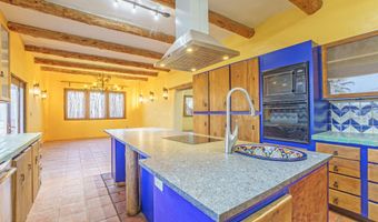32 CIELO DORADO Dr, Anthony, NM 88021