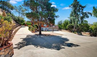 1026 Arnold Way, Alpine, CA 91901