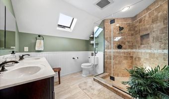 153 S Bayview Ave, Amityville, NY 11701