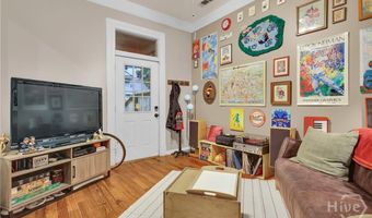 309 E Duffy St, Savannah, GA 31401