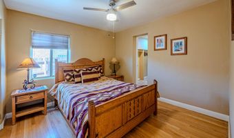 1808 Bryn Mawr Dr NE, Albuquerque, NM 87106