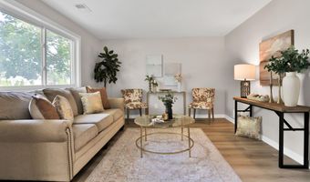 520 East Rd, Belford, NJ 07718