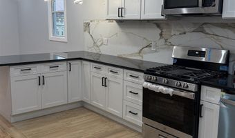 92 E 25TH St 1, Bayonne, NJ 07002