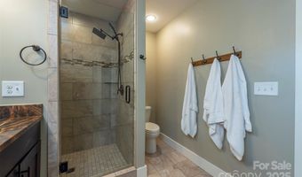 71 McLain St, Asheville, NC 28803