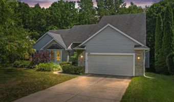2418 Meadowridge Ct, Ann Arbor, MI 48105