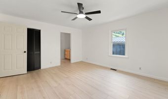 57 Hopson St, Auxier, KY 41602