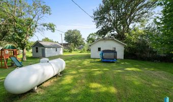 611 E 3Rd St St, Bridgewater, SD 57319