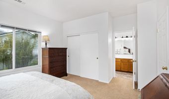 6823 Corintia St, Carlsbad, CA 92009