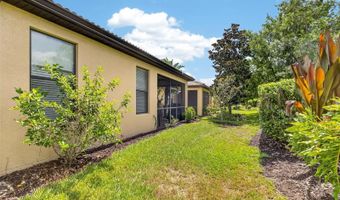 342 BLUEWATER FALLS Ct, Apollo Beach, FL 33572