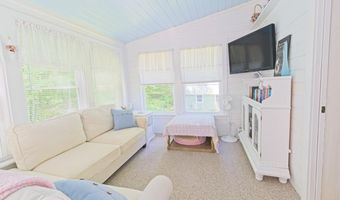 129 Summit St, Baileyville, ME 04694