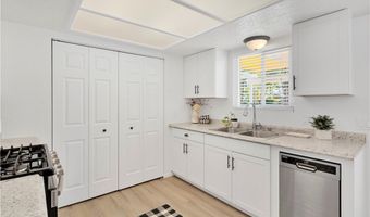 10548 Tecopa Rd, Apple Valley, CA 92308