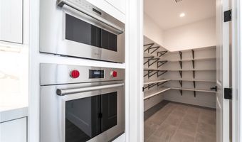 10904 Vista Altura Ave, Las Vegas, NV 89135