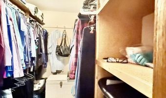 12959 Ironwood Dr, Aberdeen, SD 57401