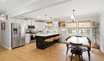 64 Woodland Rd, Bayville, NJ 08721