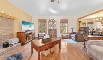 853 Fairway Dr, Alliance, OH 44601