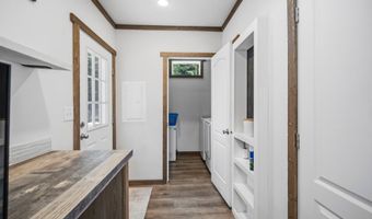 447 S Beaver Lake Rd, Athol, ID 83801