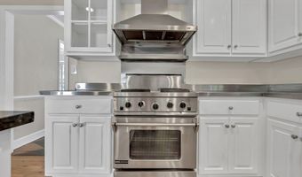 517 Meadowlark Dr, Albany, GA 31707