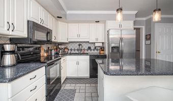 15 ORIOLE Ln, Reading, PA 19606