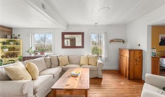 205 Ten Rod Rd, Exeter, RI 02822