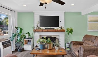 18 Vernon St, Ayer, MA 01432