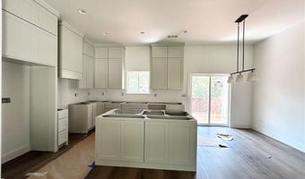 8 Stanton Cir, Bella Vista, AR 72714