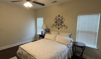 854 Shadow View Dr, Hernando, MS 38632