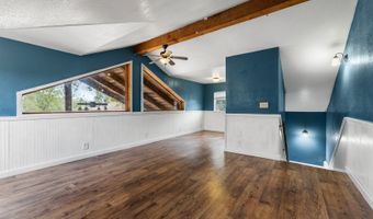 10863 La Vernia, Adkins, TX 78101