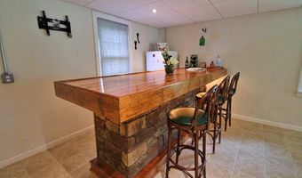 207 Sunnydale Ave, Appomattox, VA 24522