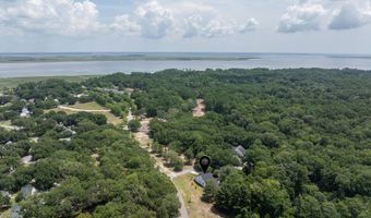 20 Millers Pond Dr, Beaufort, SC 29907