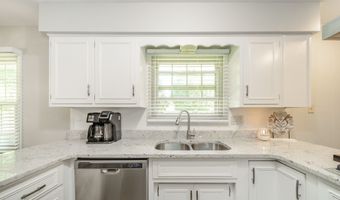 1641 Hillcrest Ave, Anderson, IN 46011