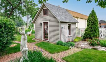 314 Washington St, Algonquin, IL 60102