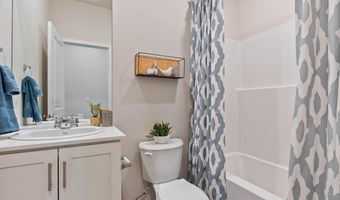 61175 Splendor Ln, Bend, OR 97702